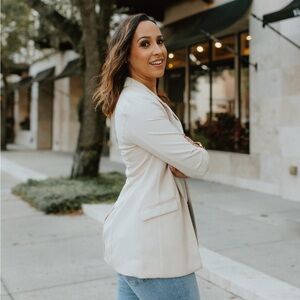 Meet your Posher, Veronica